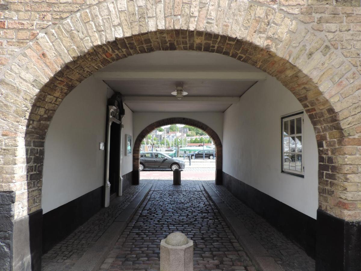 Ferienwohnung Kapitainskoje direkt am Hafen Flensburgs Exterior foto