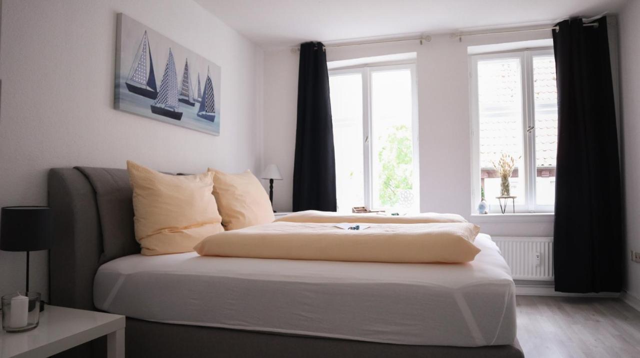 Ferienwohnung Kapitainskoje direkt am Hafen Flensburgs Exterior foto