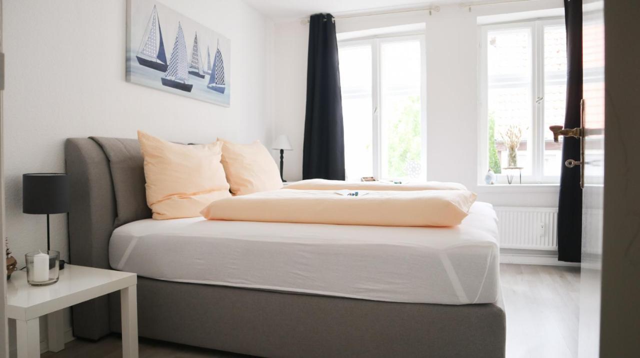 Ferienwohnung Kapitainskoje direkt am Hafen Flensburgs Exterior foto