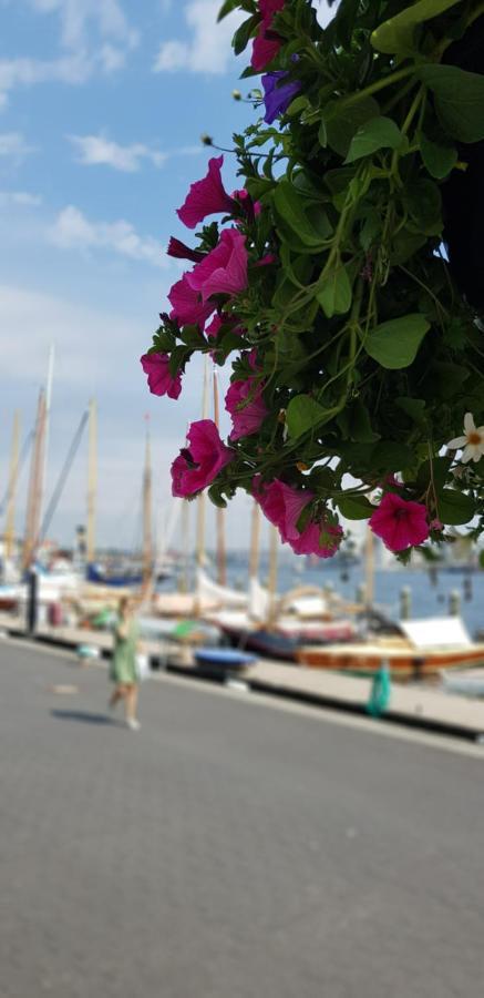 Ferienwohnung Kapitainskoje direkt am Hafen Flensburgs Exterior foto